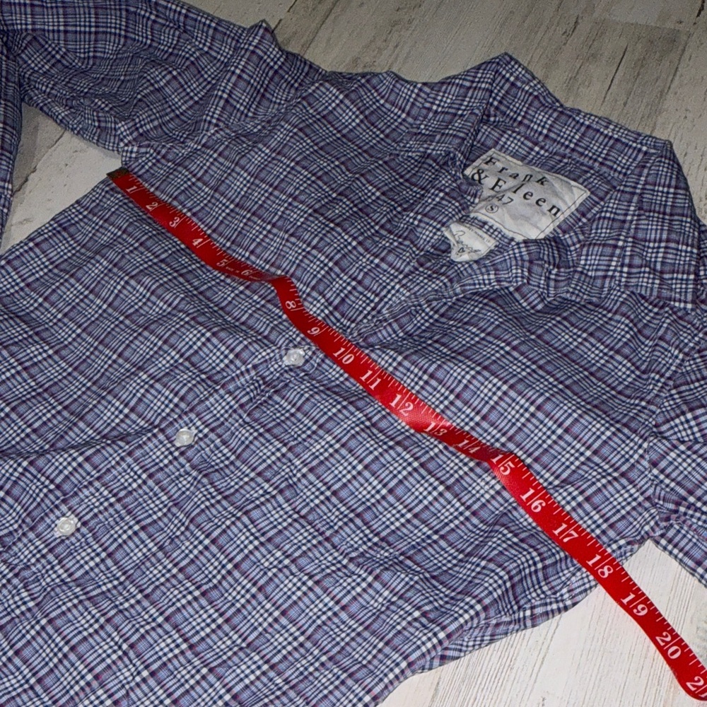 Frank & Eileen Checkered Shirt Size Small - Picture 6 of 7